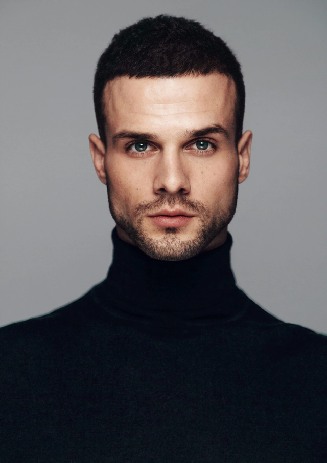 DENIS's profile picture