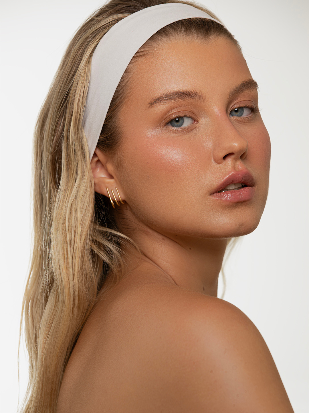 Alex Helis, represented by Respect Models · Portfolio