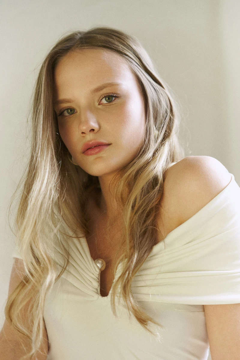 Anya Aristarkhova portfolio