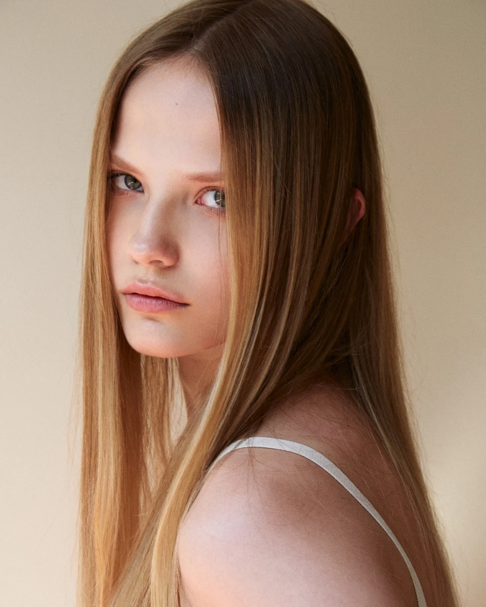 Anya Aristarkhova portfolio