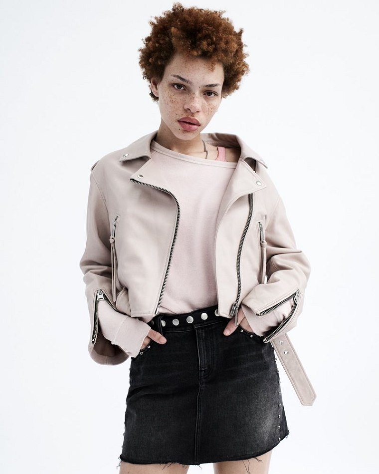 Carissa  portfolio image 4